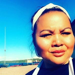 Meet your Posher, Candice